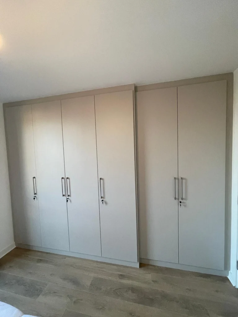 Bespoke Modern Wardrobes - Finish Cashmere Grey